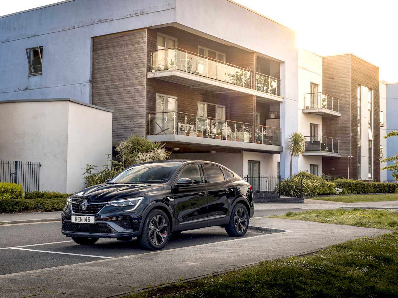 THE ALL-NEW RENAULT ARKANA - ARRIVING SOON! 