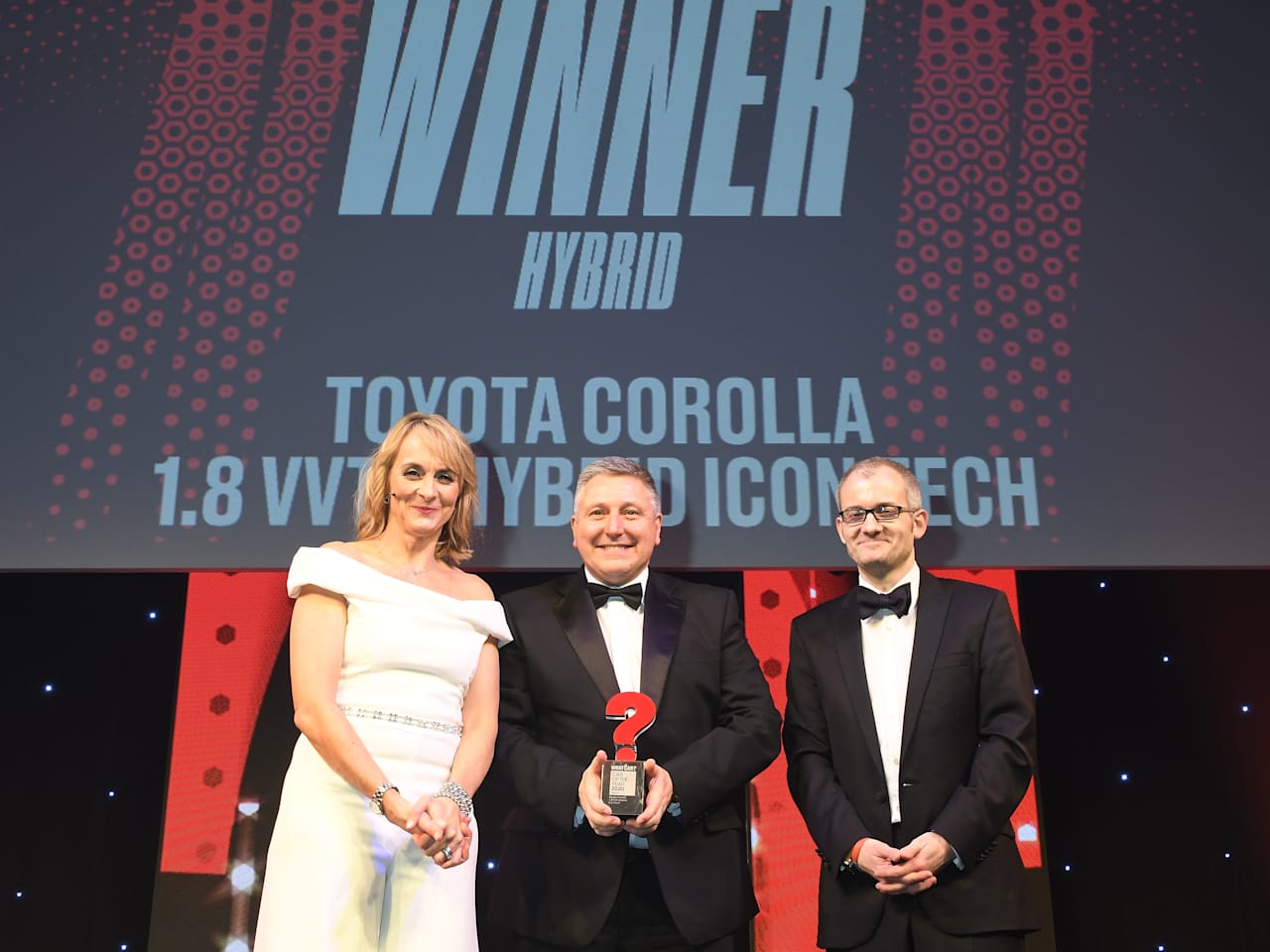 COROLLA TAKES BEST HYBRID TITLE IN TOYOTA’S TRIPLE WHAT CAR? AWARDS SUCCESS