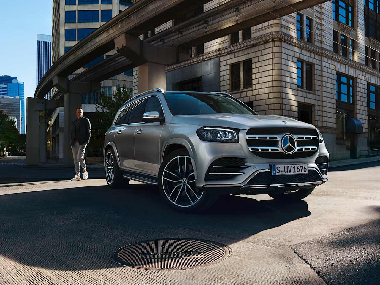 Mercedes-Benz GLS 350 d - флагман міських доріг і бездоріжжя