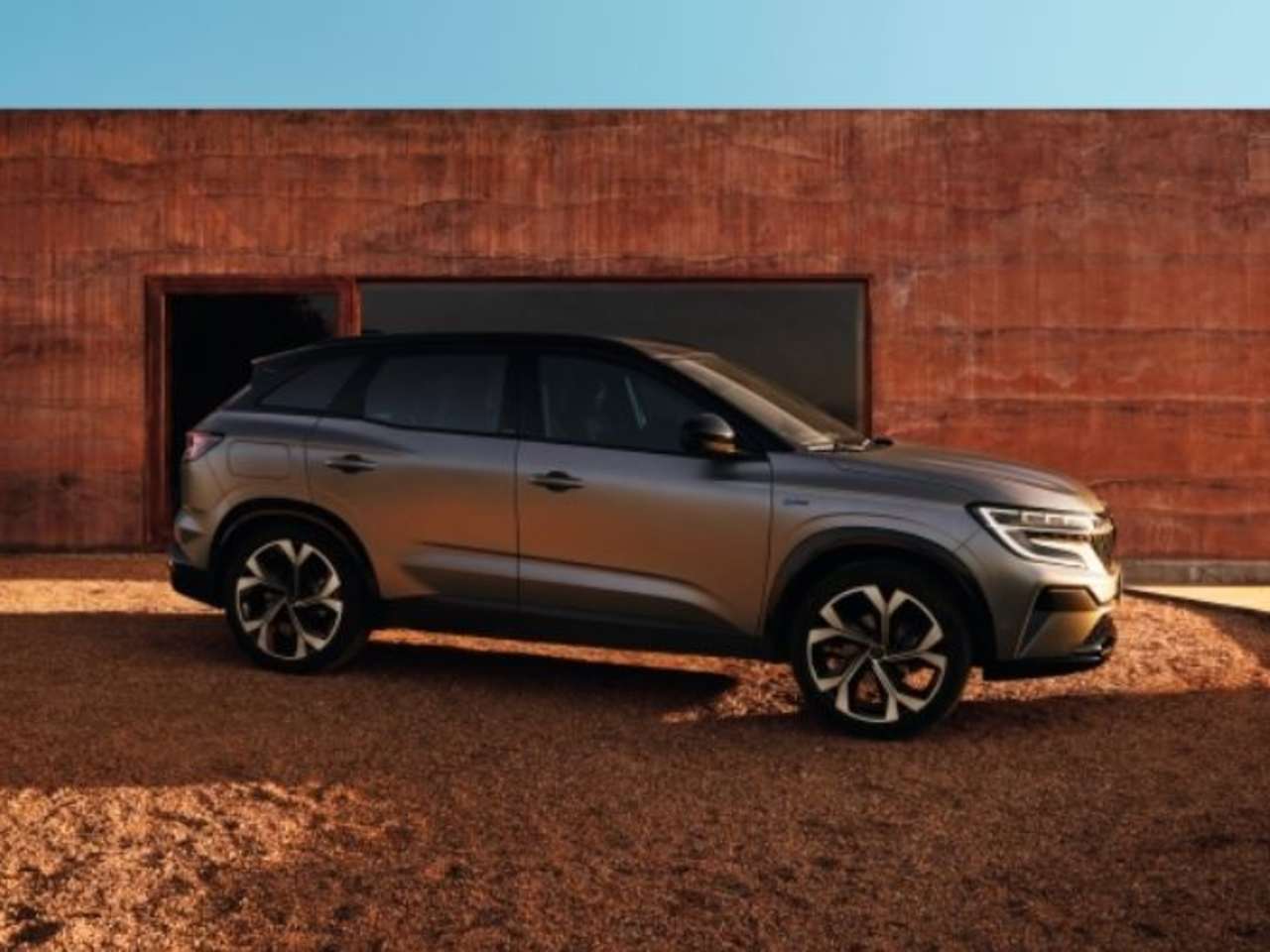 First details of the All-New Austral E-TECH full hybrid revealed as priority list opens