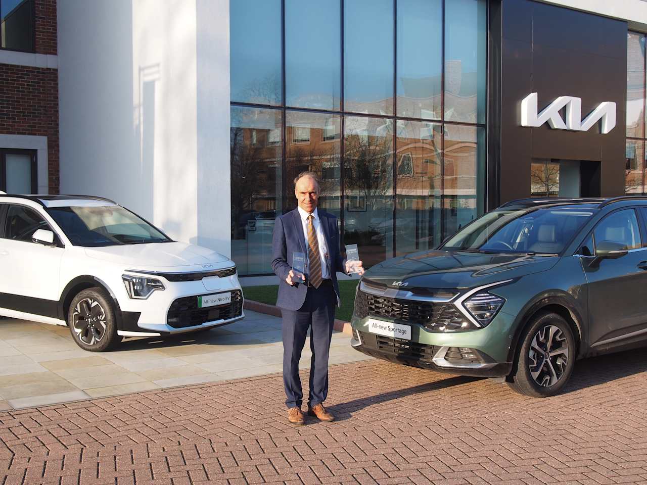 Niro and Sportage pick up first wins of the year at Company Car & Van Awards
