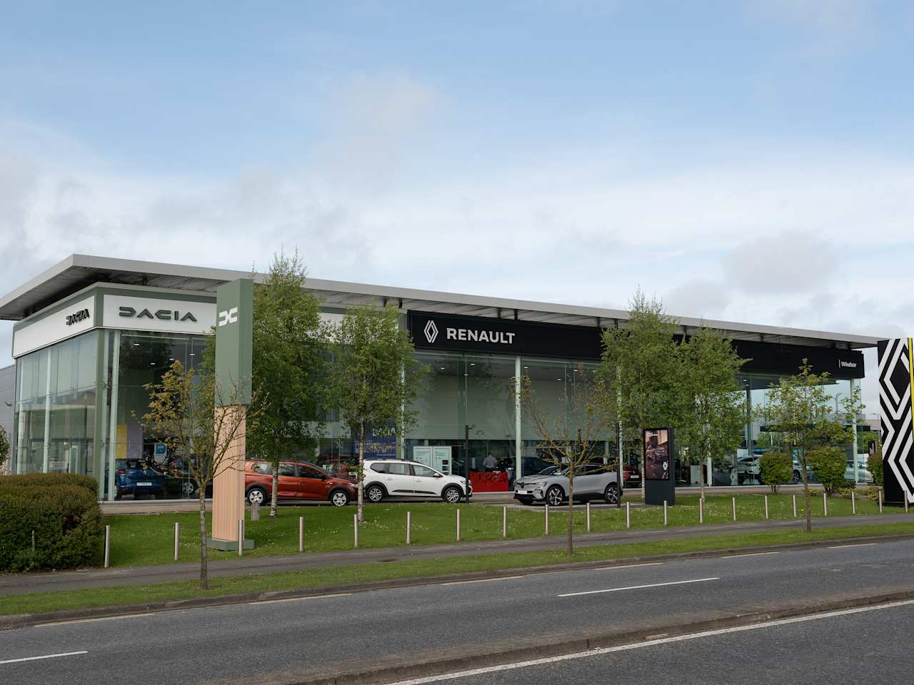Windsor Airside Dacia