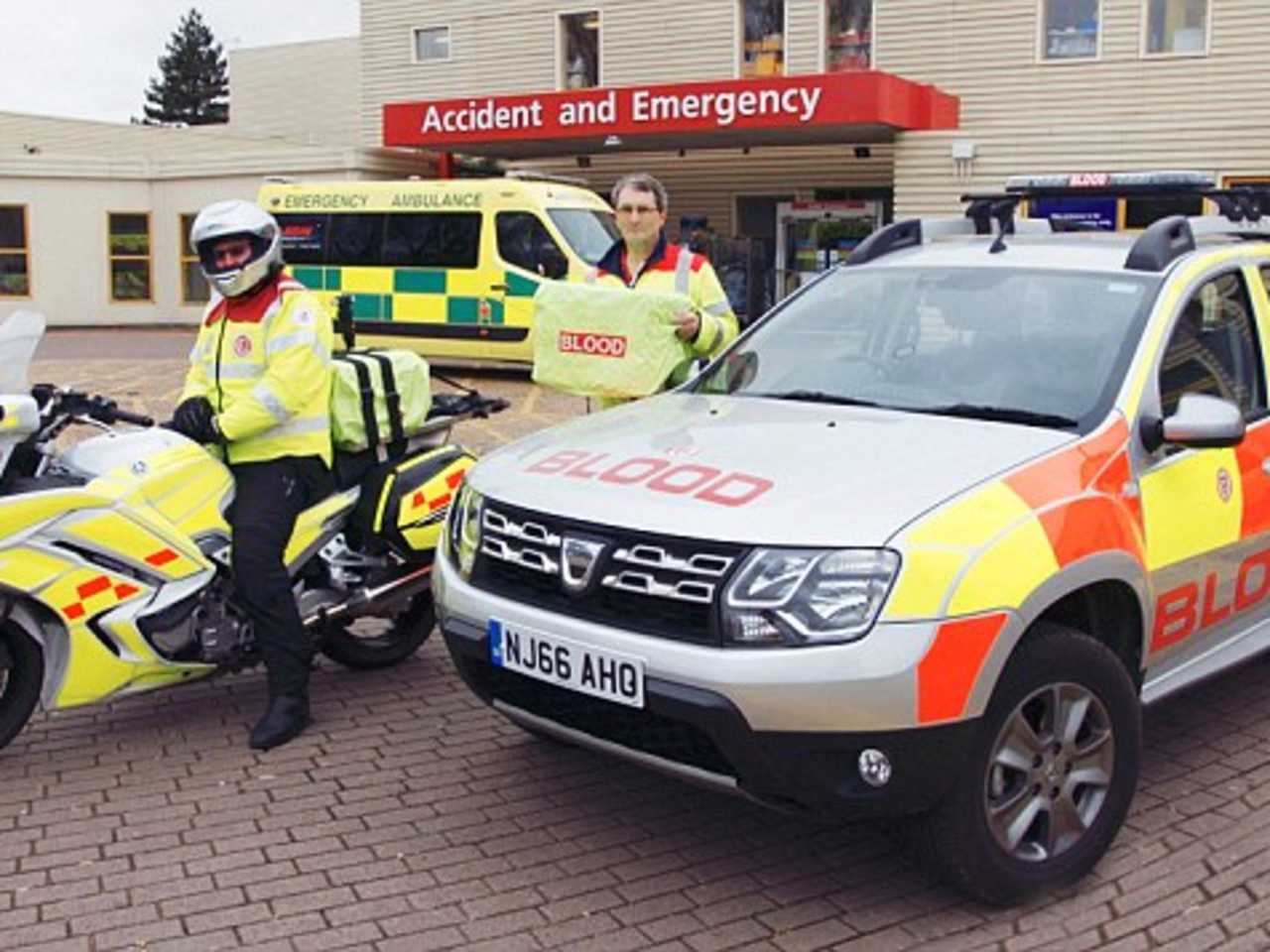 Dacia Duster 4x4 On Front Line with Emergency Rider Volunteers