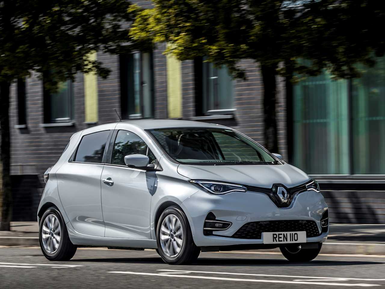 FREE HOME CHARGING WALLBOX FOR ALL-NEW ZOE VAN AND KANGOO Z.E.