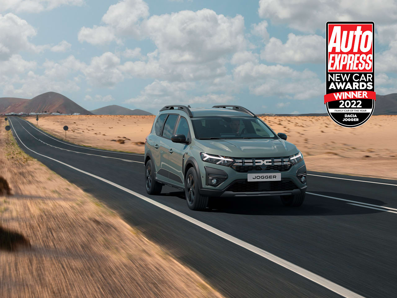All-New Dacia Jogger wins Family Car of the Year at the Auto Express New Car Awards 2022