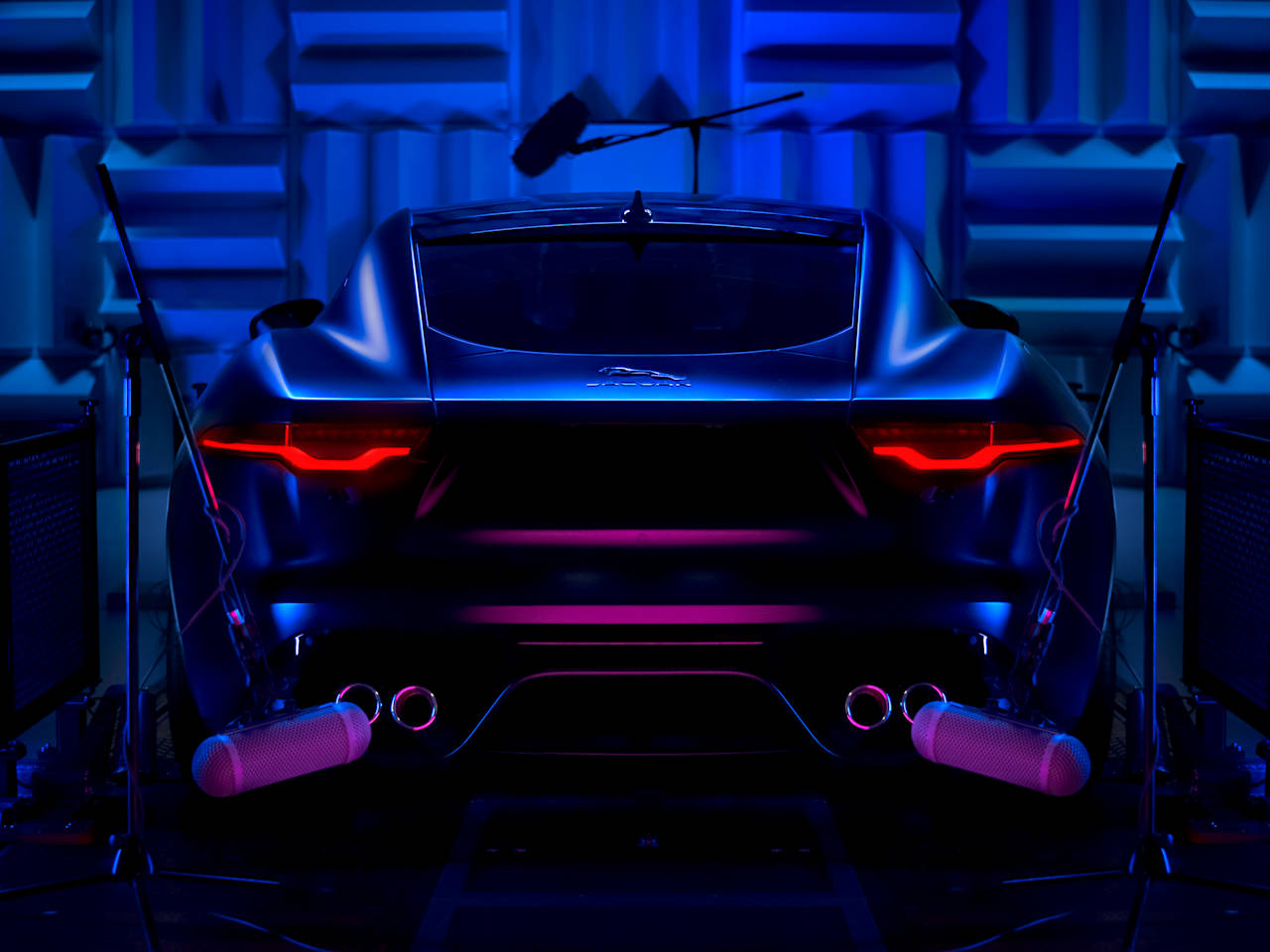 Unmistakeable Jaguar F-TYPE V8 Sound Preserved in British Library