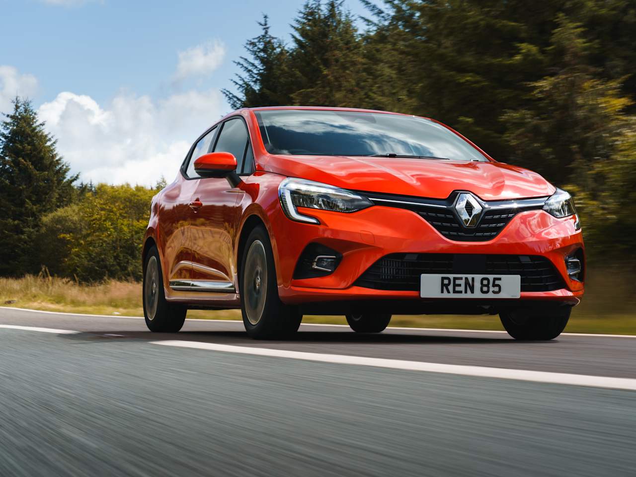 RENAULT INTRODUCES 'THREE MONTHS ON US' OFFER ACROSS SELECTED NEW MODELS