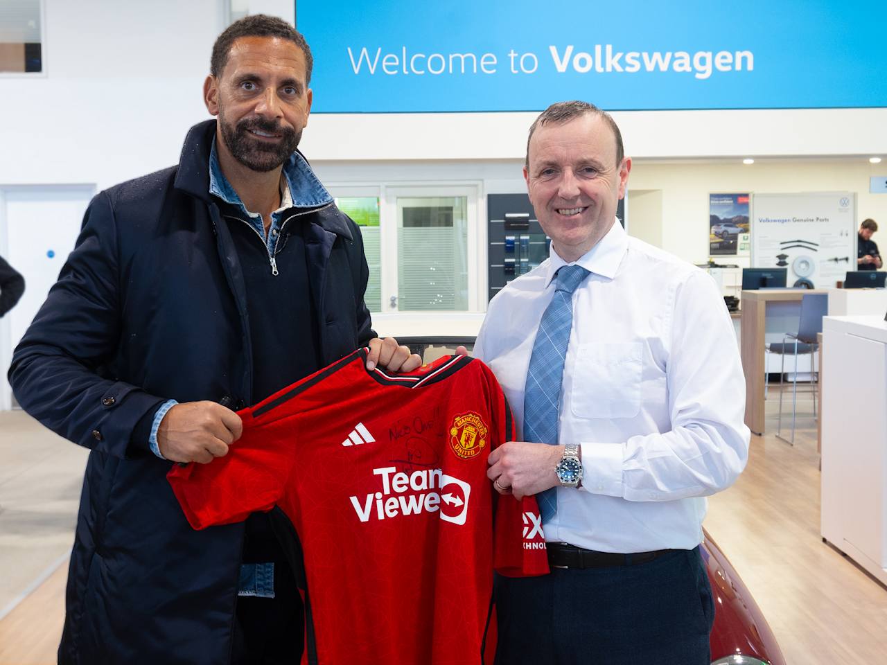 Rio Ferdinand visits Connolly's Ballina