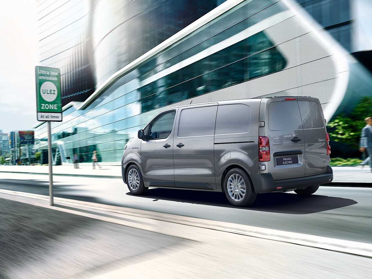 5 Reasons to Switch to an Electric Van 