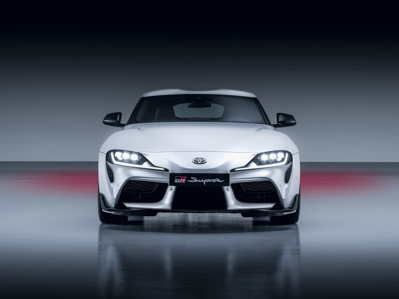 A car for driving purists: the new Toyota GR Supra with manual transmission