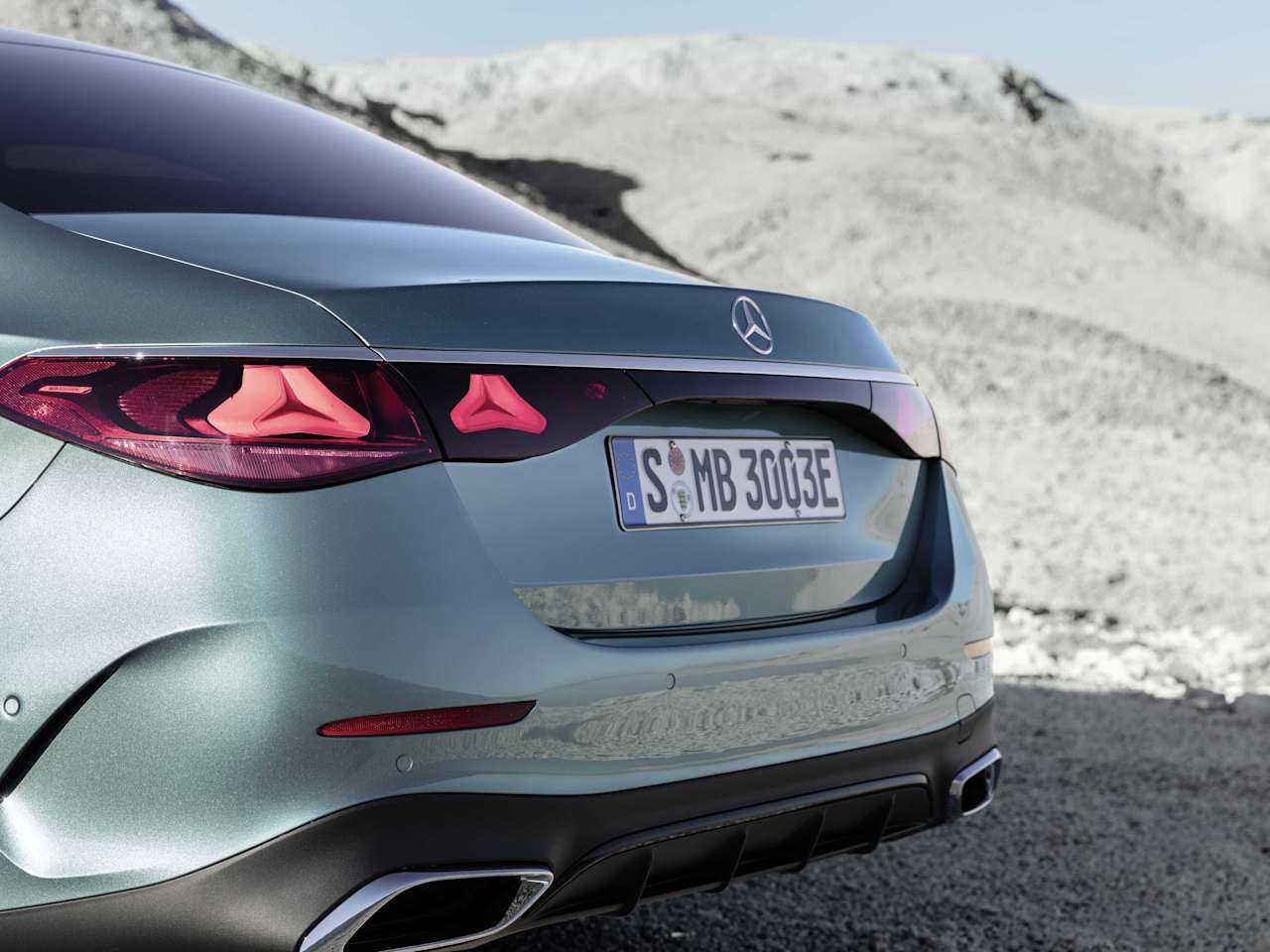 Mercedes-Benz E 300 - мистецтво досконалості