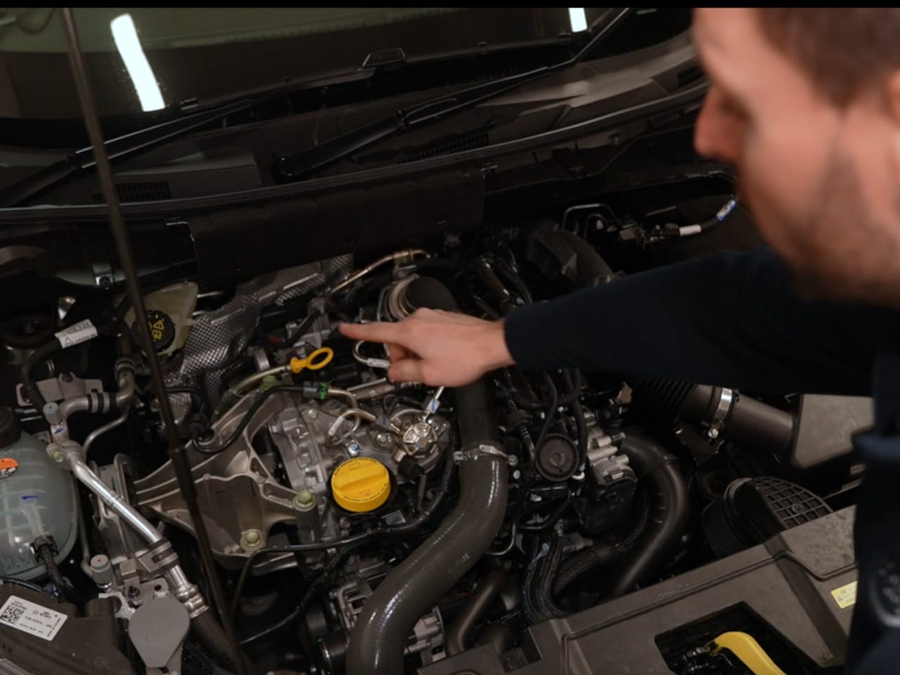 How to check oil 