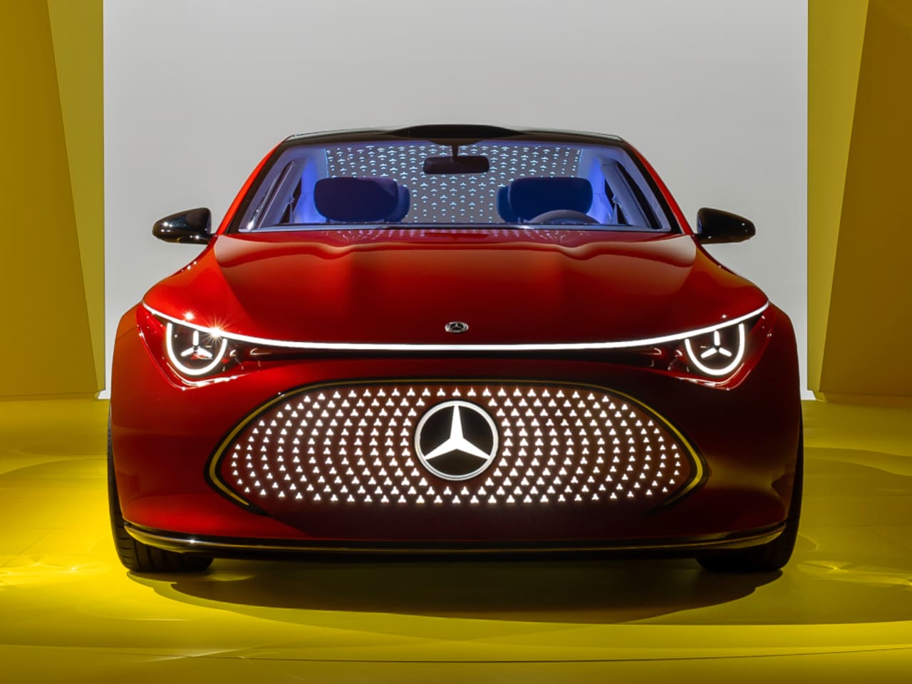 Le Mercedes CLA Concept redéfinit la mobilité électrique