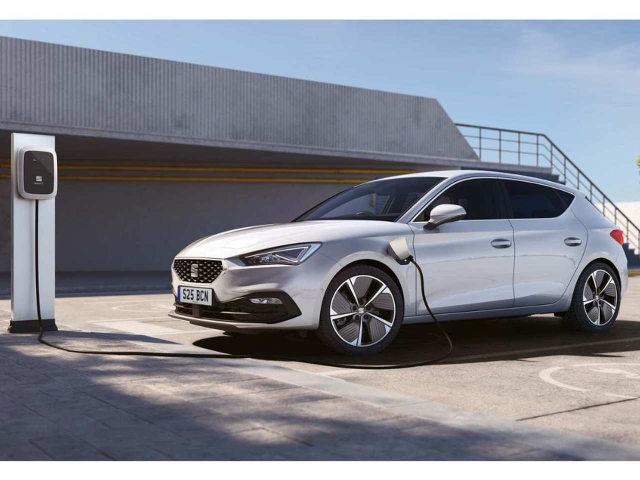 e-Hybrid Cars