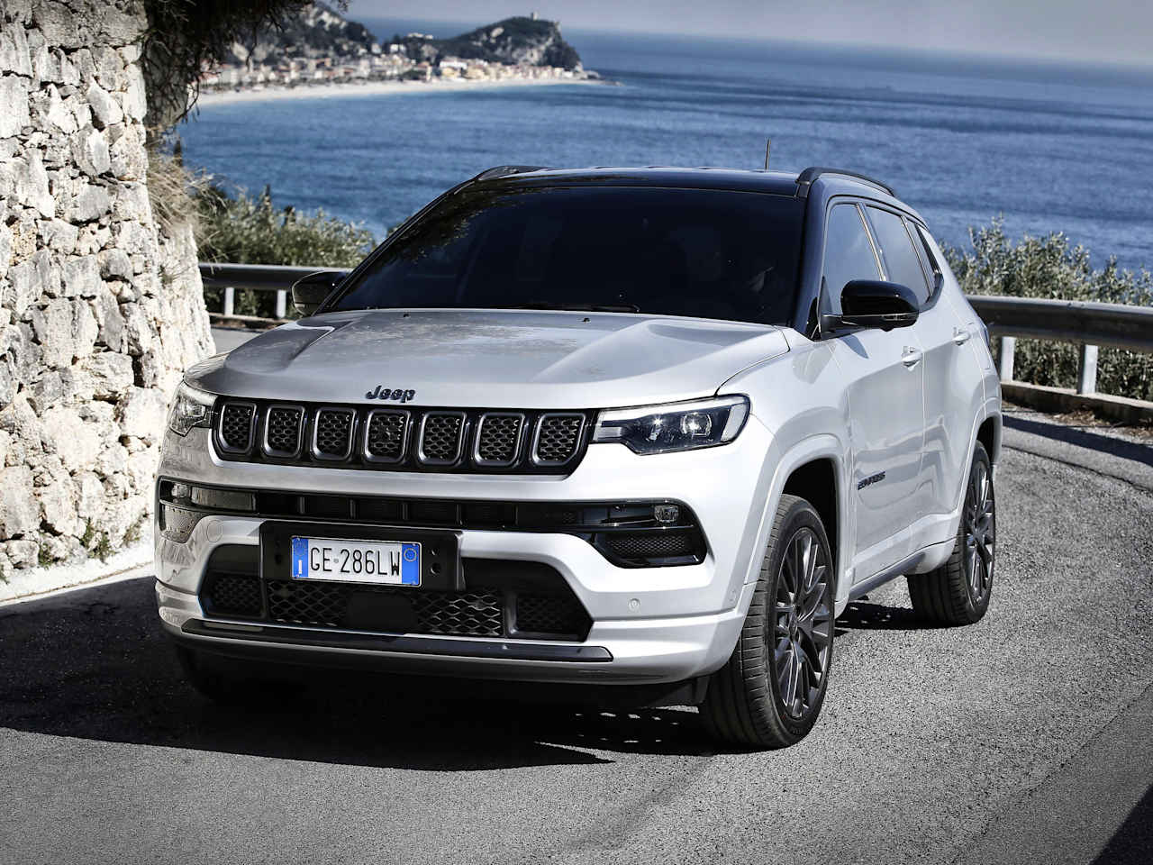 Nouveau Jeep Compass : l’ADN Jeep, la technologie en plus