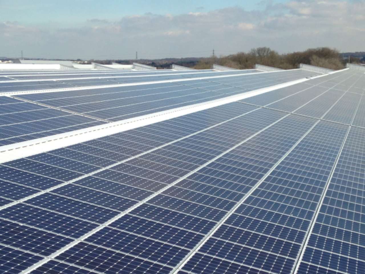 JLR To Generate Over A Quarter Of Its UK Electricity Through Off-Grid Renewable Energy Plan