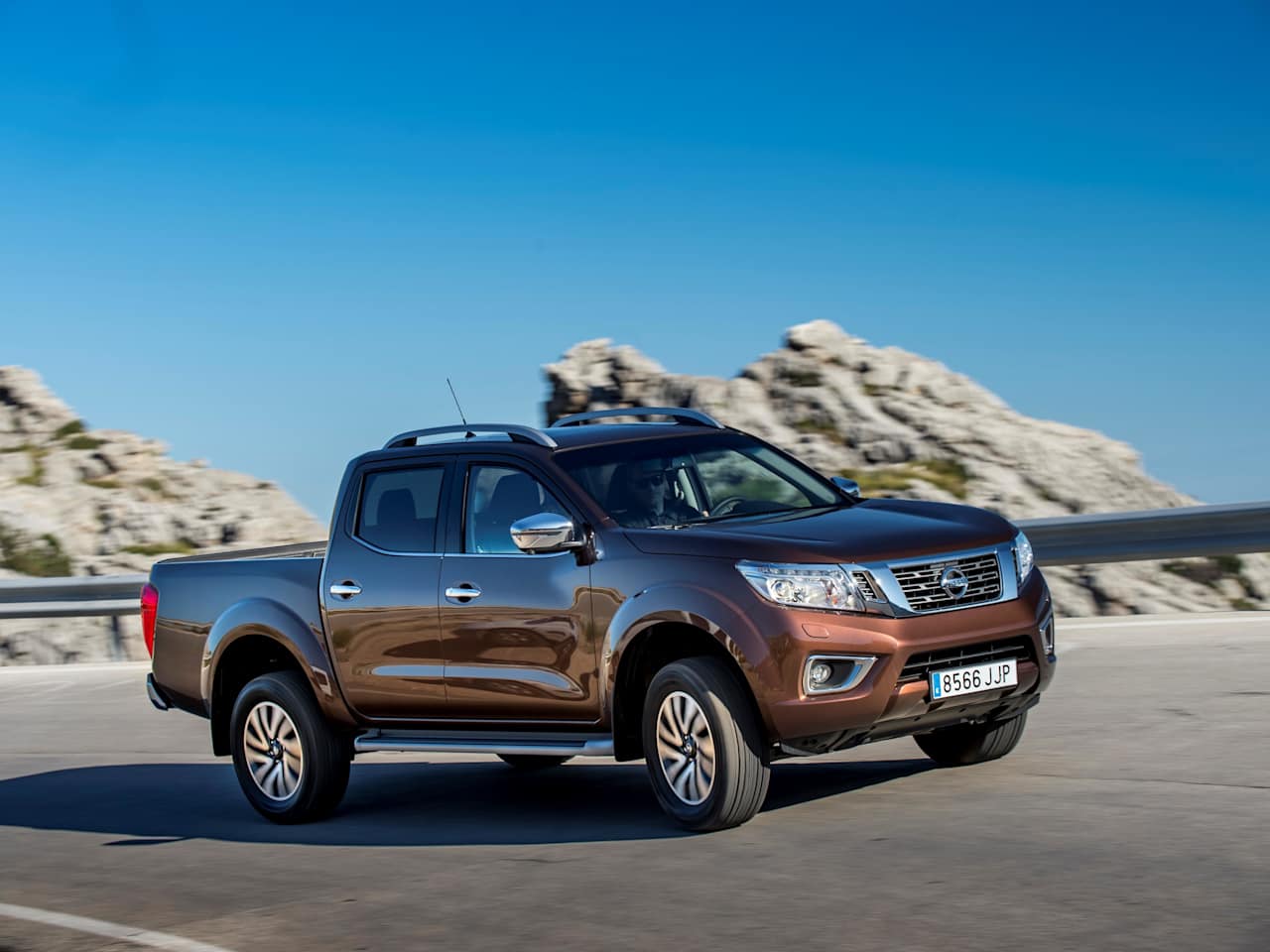 THE ALL NEW NISSAN NP300 NAVARA - AVAILABLE EARLY 2016