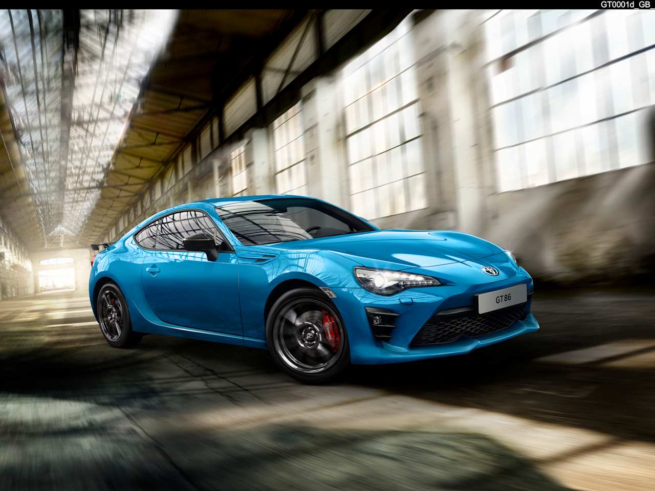 RED HOT AND BLUE: TOYOTA INTRODUCES THE NEW GT86 CLUB SERIES BLUE EDITION