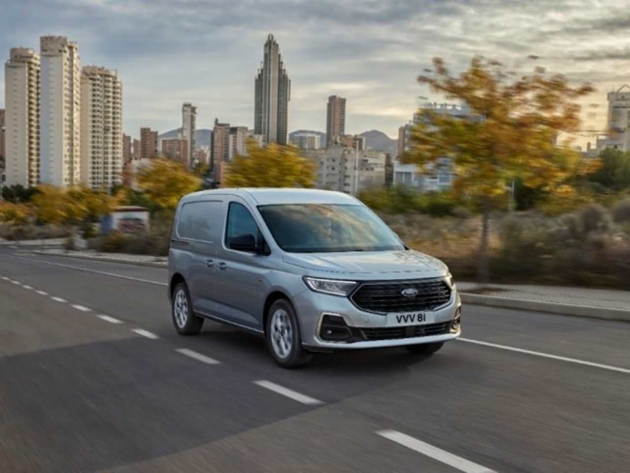 FORD PRO REVEALS ALL-NEW TRANSIT CONNECT WITH PHEV POWER
