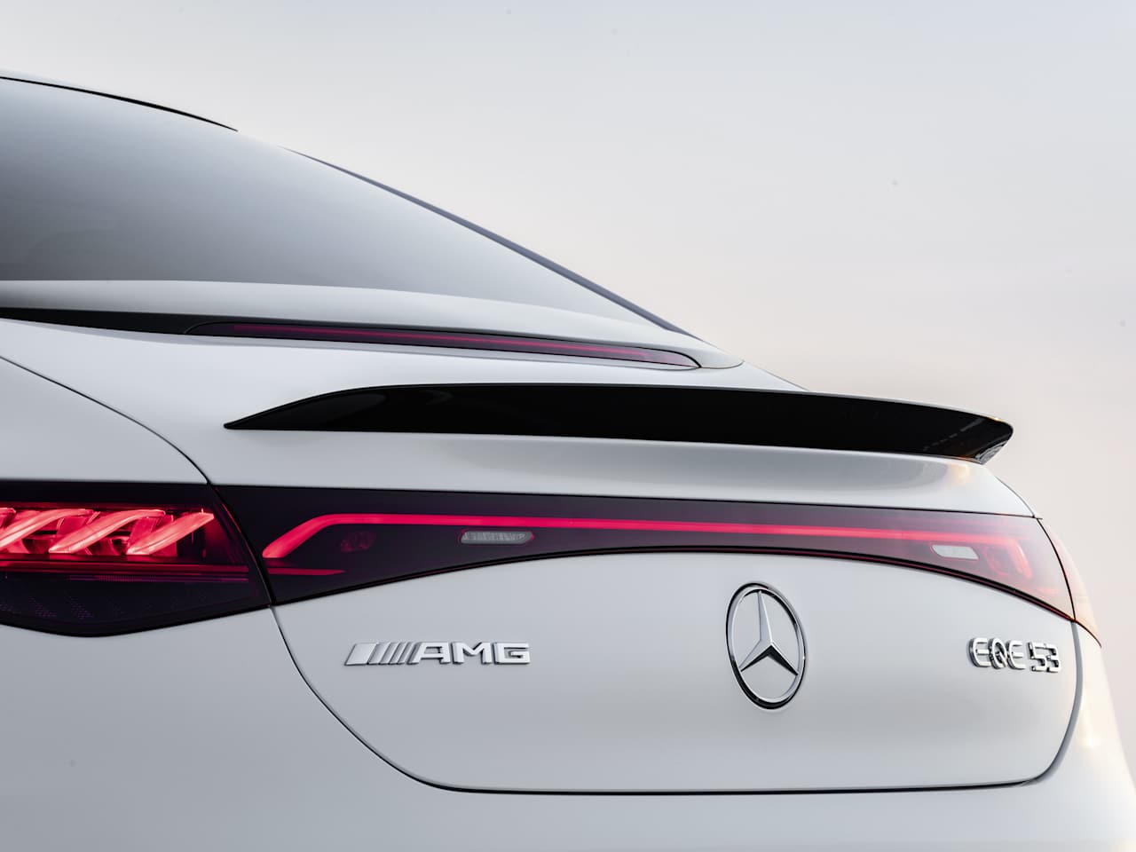 Mercedes EQE : Motorisations, équipements et déclinaison AMG en 2025