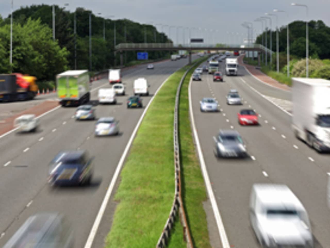 Van Drivers Cause 10 Injuries a Week from Tailgating on UK Roads