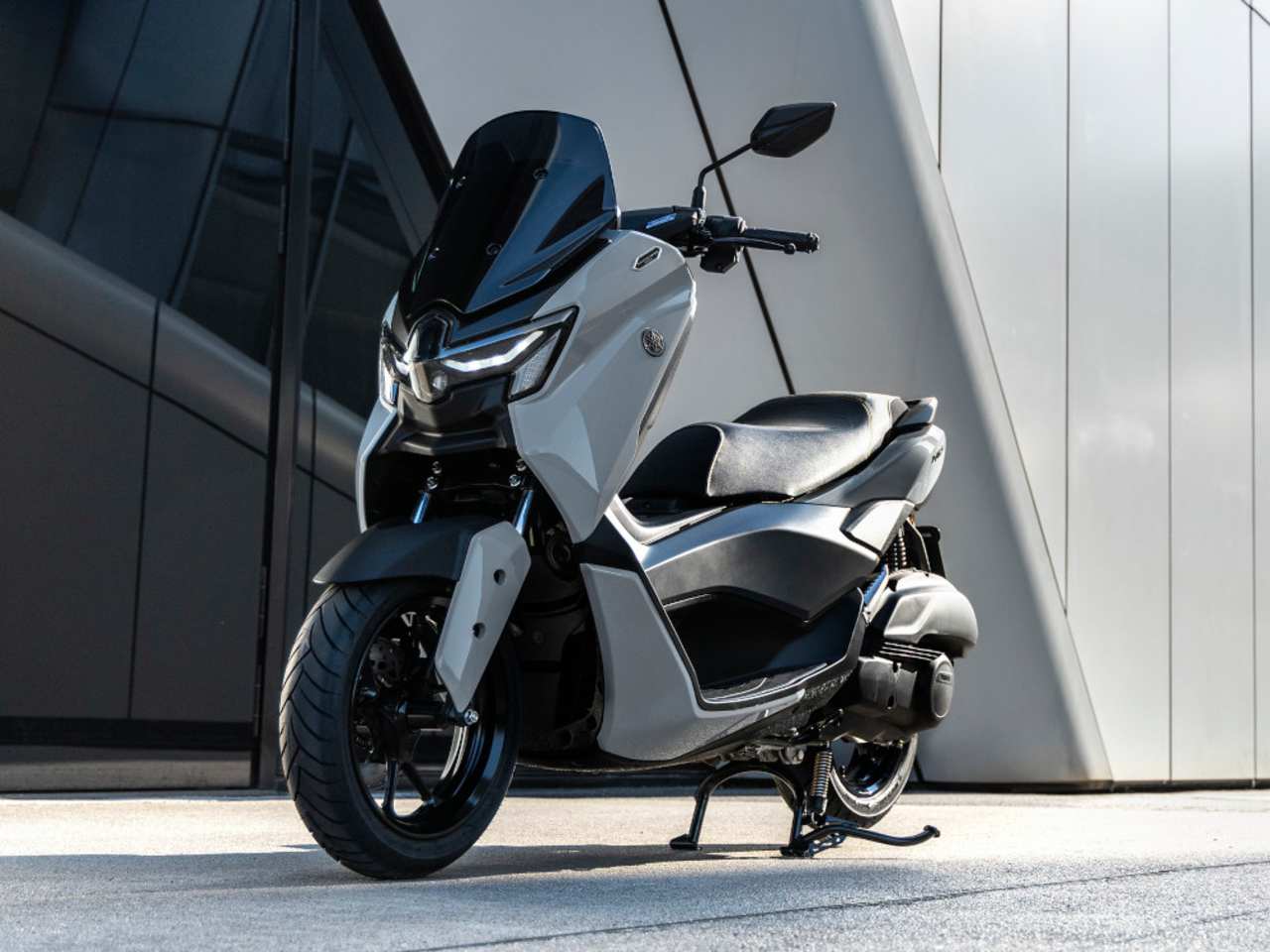 Nouveau Yamaha NMAX 125 (2025) : Montée en gamme et version Tech Max