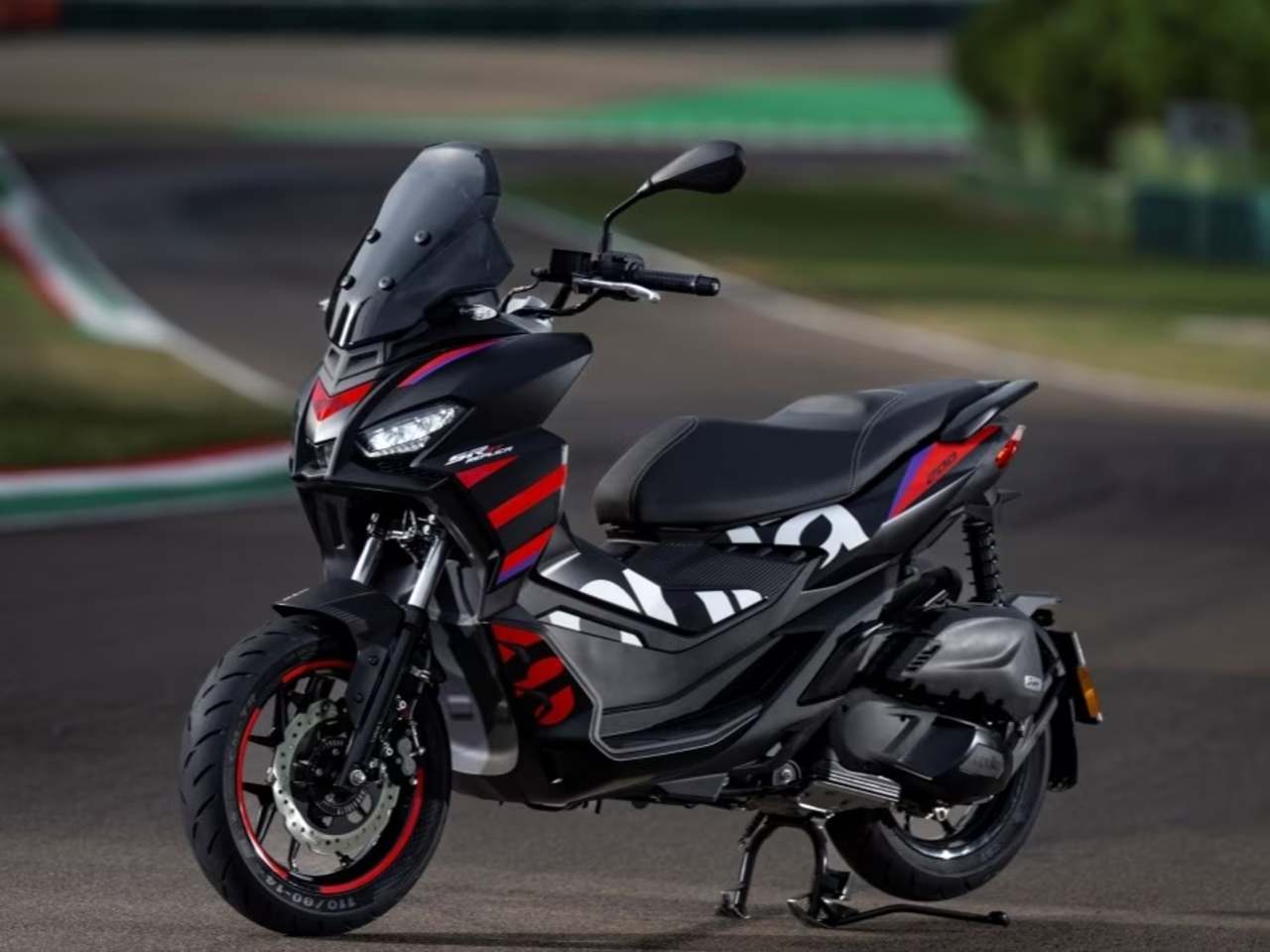 Aprilia SR GT : Déclinaison Replica