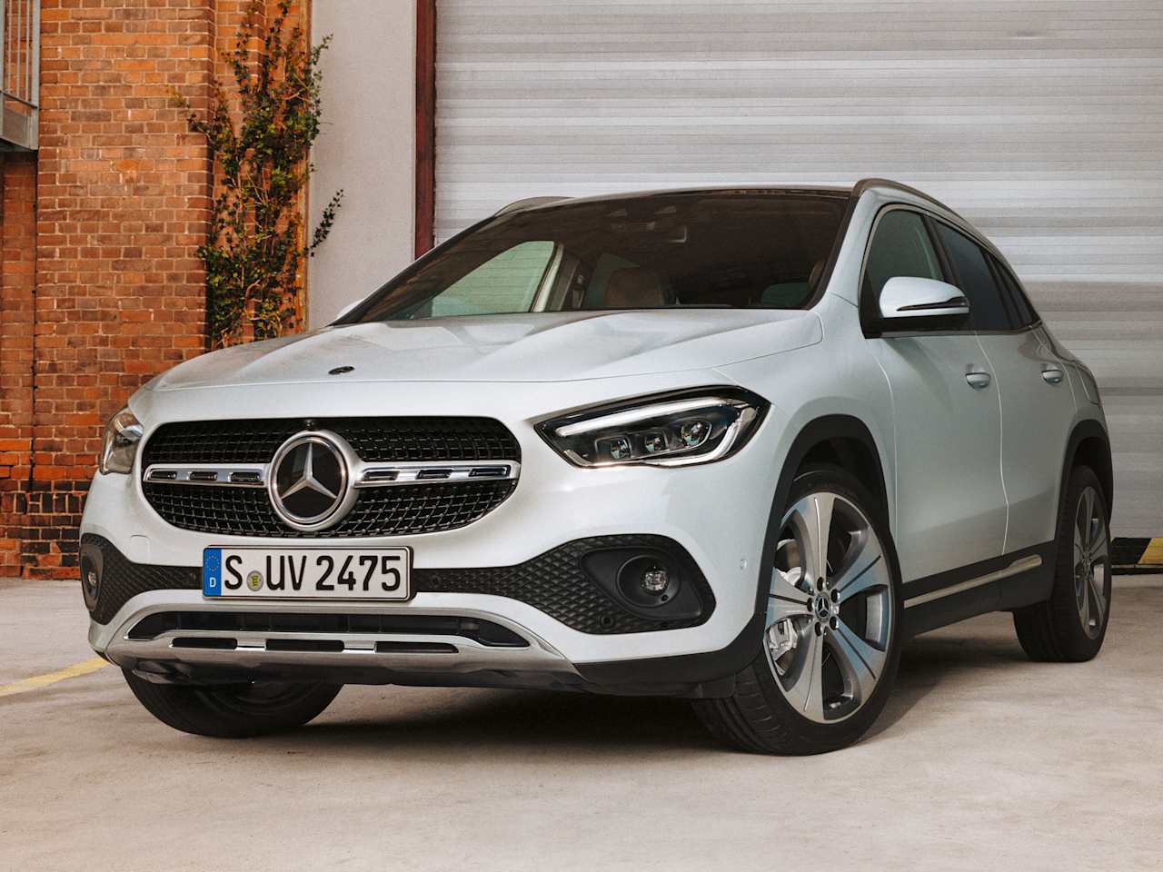 Mercedes-Benz GLA 180: компактний кросовер для міста