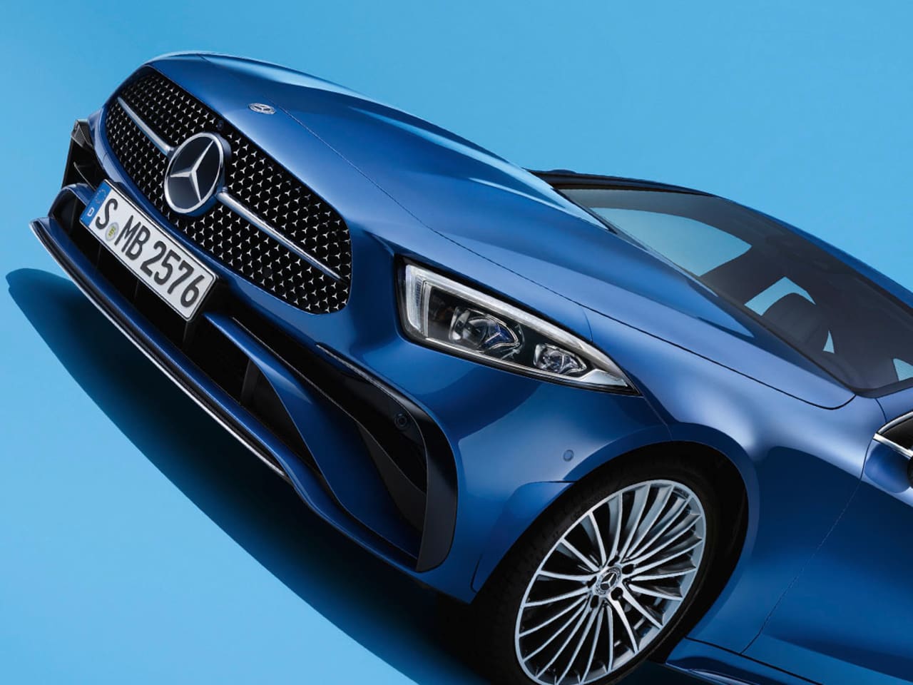 Автомобіль Mercedes CLS 63 AMG - класика, що не втрачає популярності