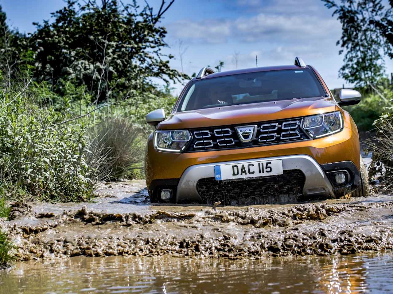 DACIA ADDS BLUE DCI 4X4 ENGINE TO ALL-NEW DUSTER RANGE