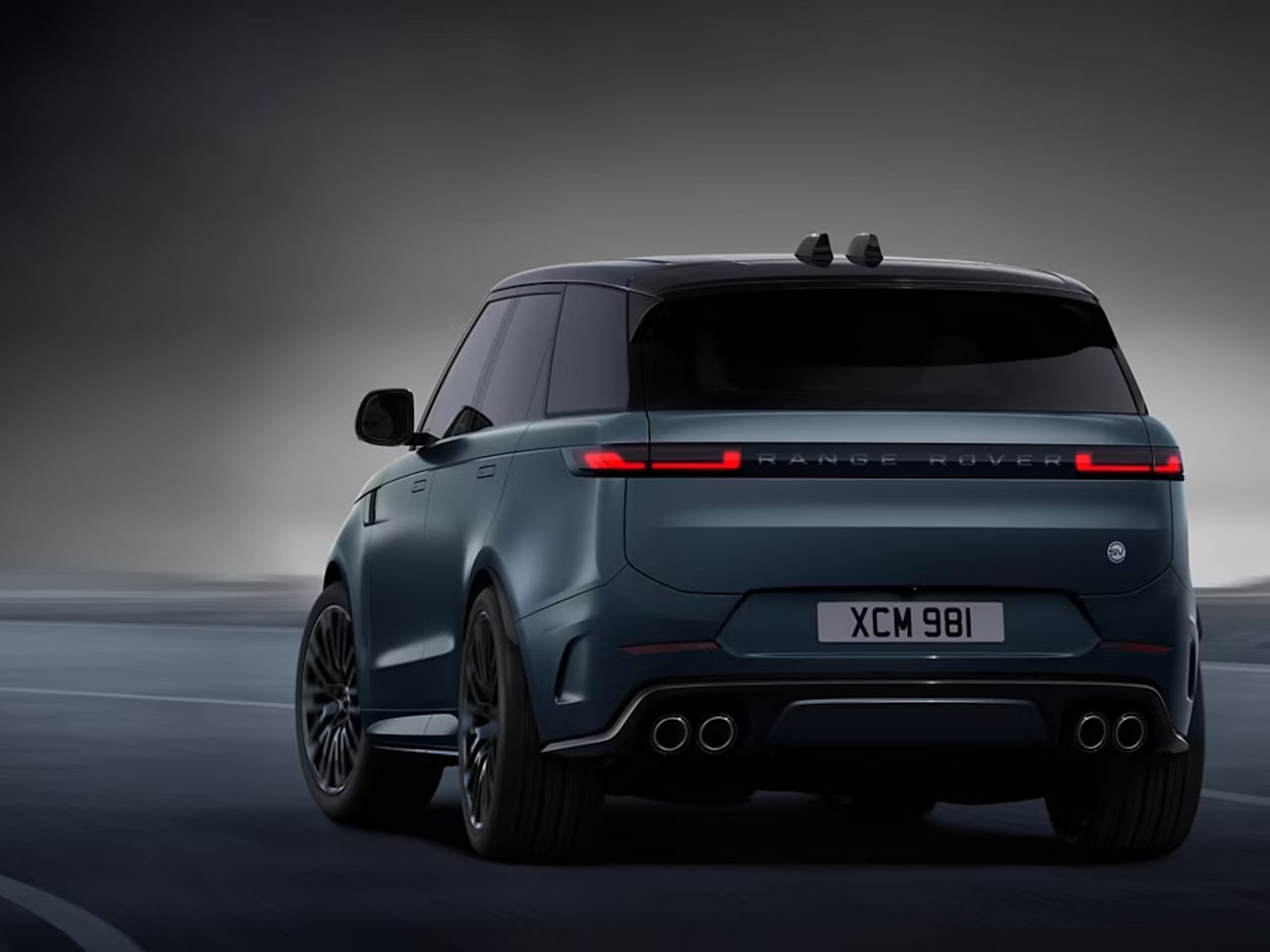 Why Land Rover Vehicles Are the Ideal Choice for Luxury Car Enthusiasts