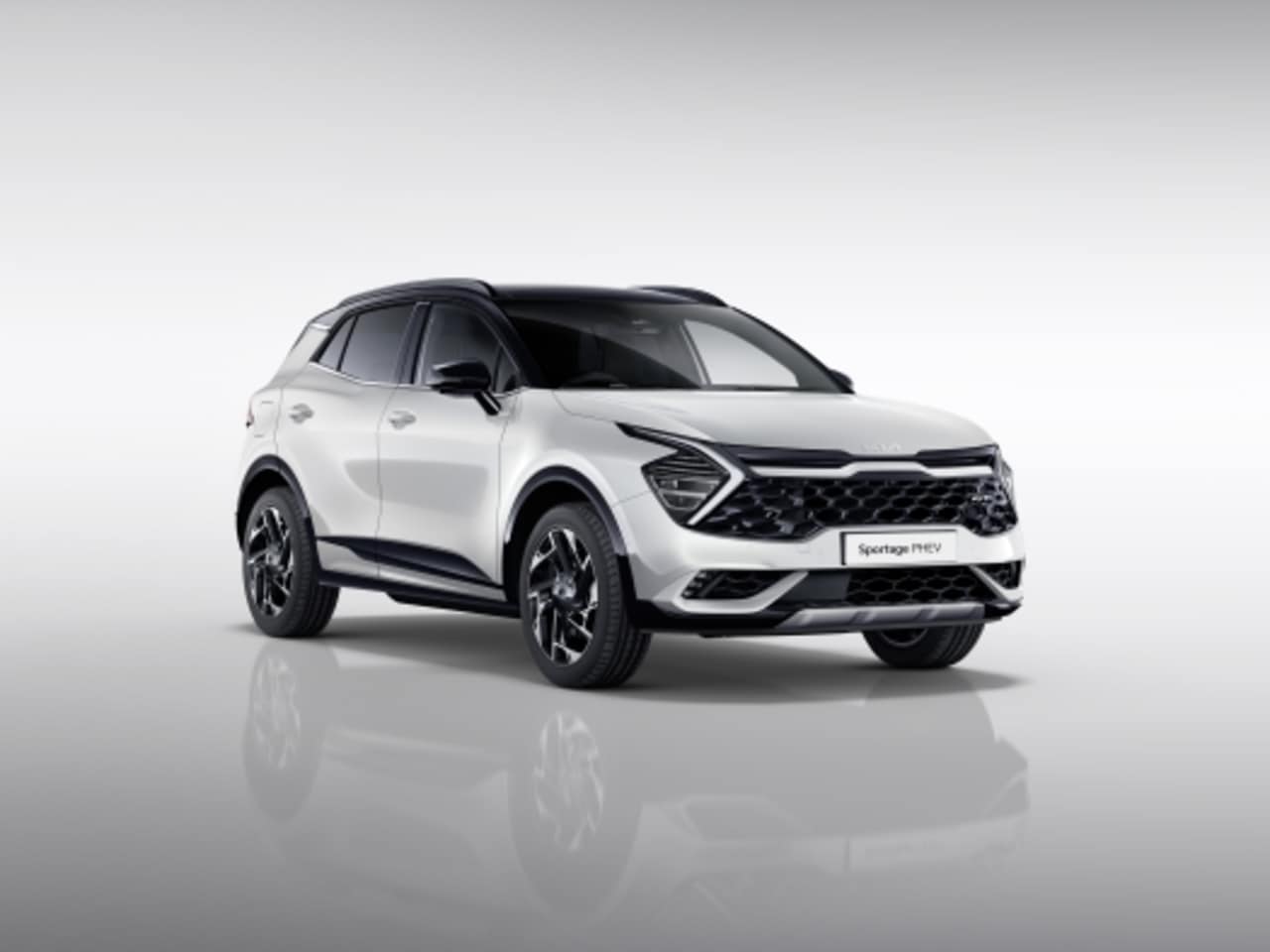 43-mile EV range and 8 per cent BIK for all-new Kia Sportage Plug-in Hybrid