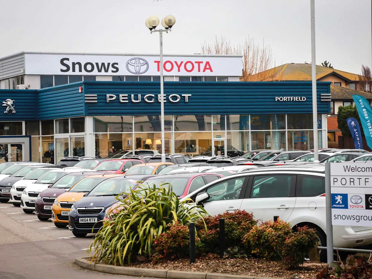Full deal ahead as Snows acquire franchises in West Sussex!