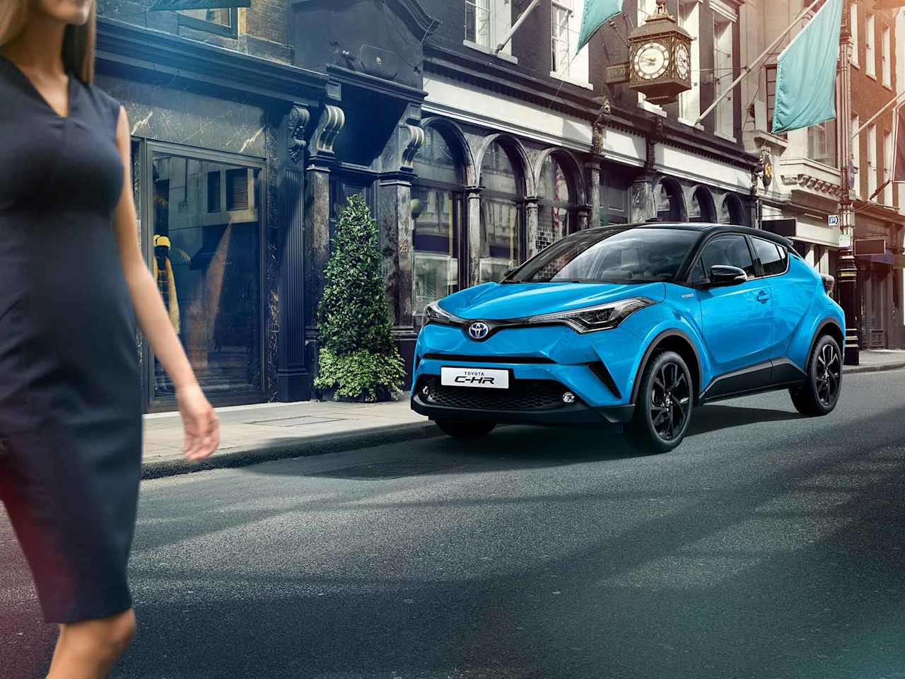 TOYOTA HEATS UP C-HR APPEAL WITH NEW DESIGN GRADE
