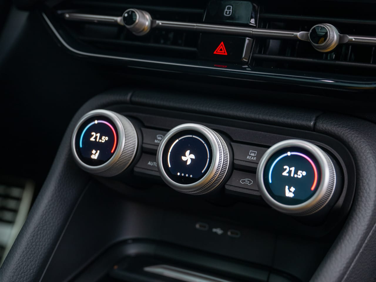Prevent harming your health using air conditioning: avoid overcooling and switch it off occasionally