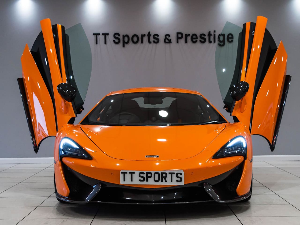 McLaren/AutoCar - "#Autocar have named their #Top10 super sports cars of 2018 - and guess what is top of the list? That’s right, the #McLaren #570S!