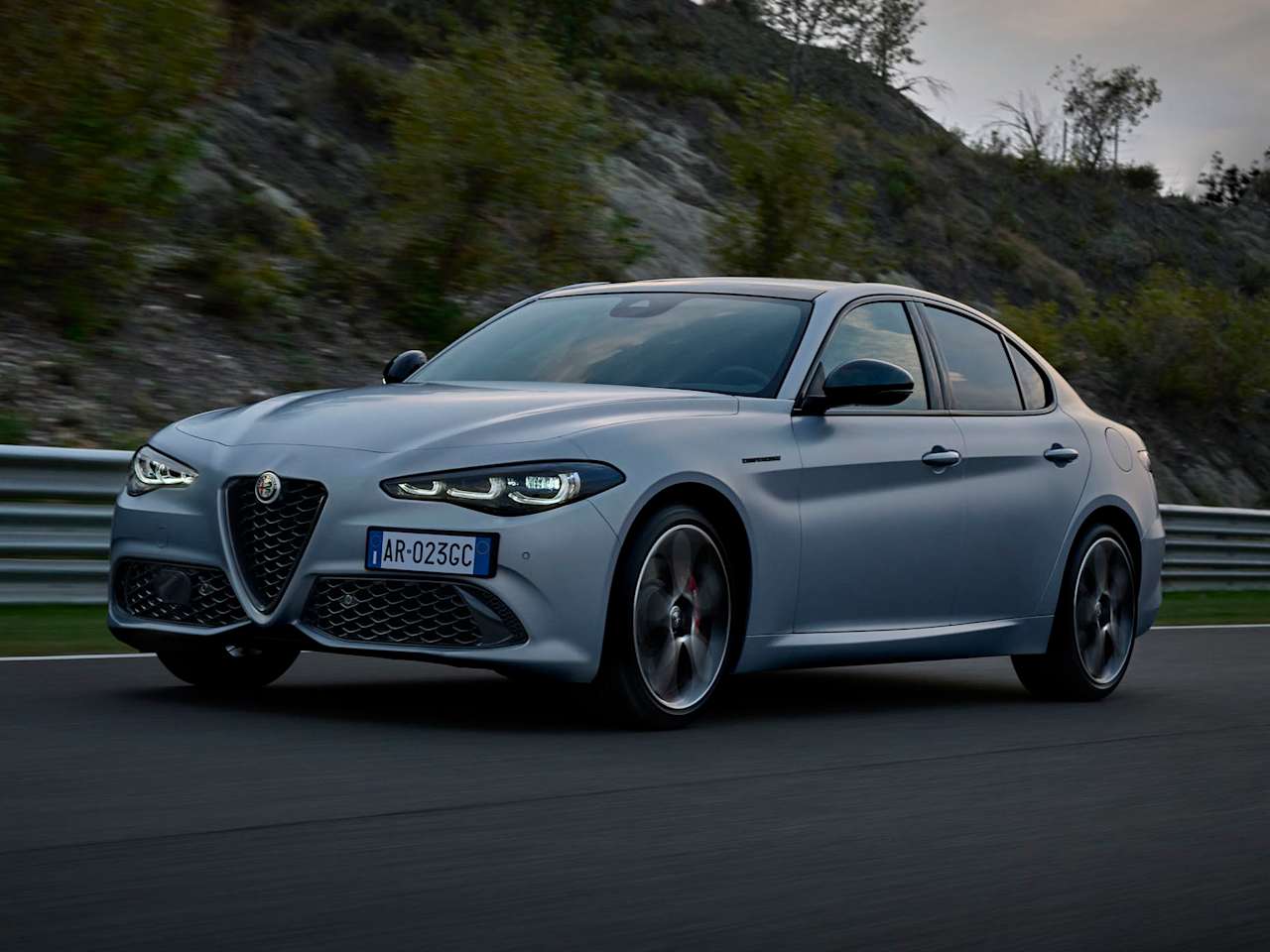 Alfa Romeo Giulia Restylée (2022) : La reine de la route