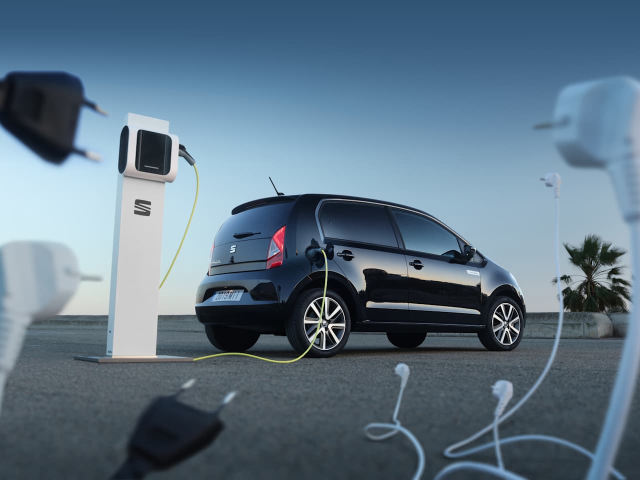 SEAT recharges city driving with the Mii electric