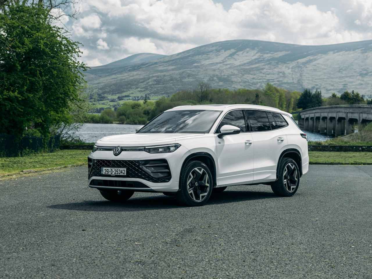 251 Tayron Hybrid Models Available Starting From €59,995