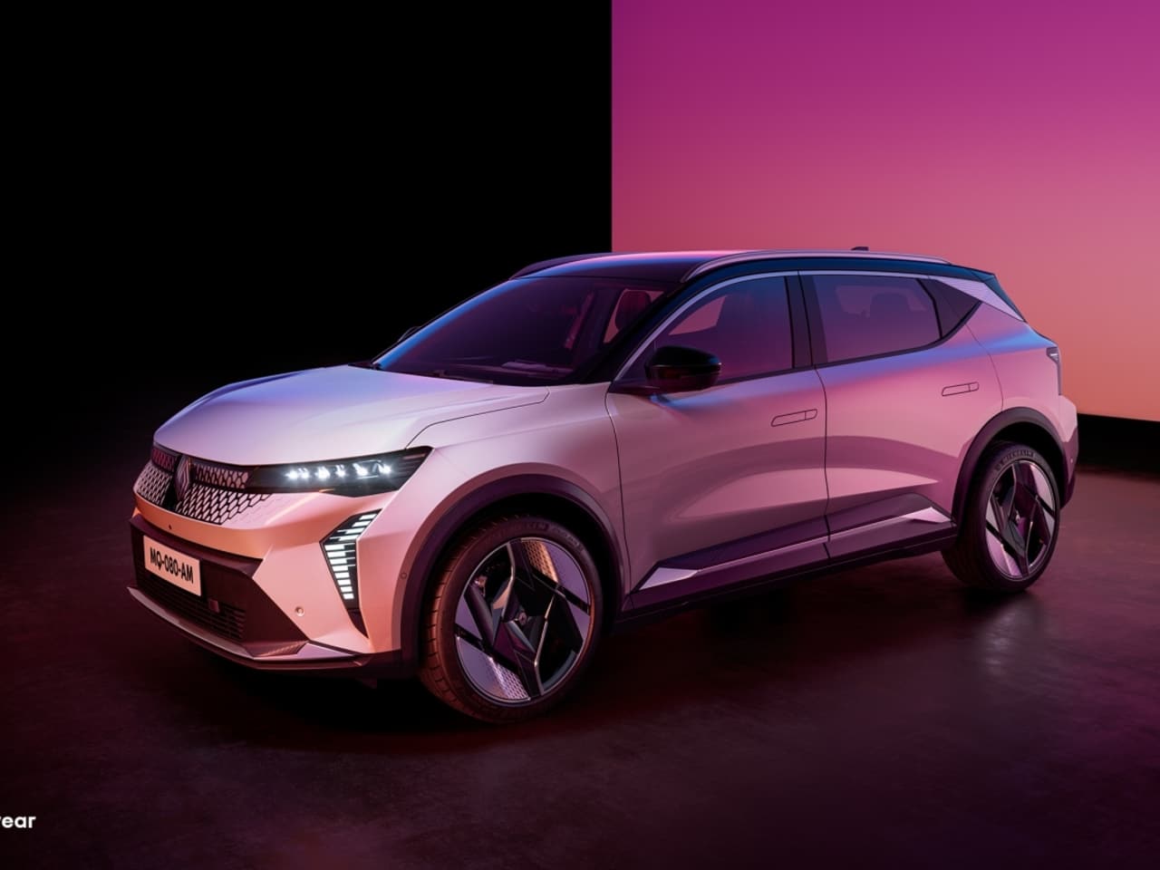 Scenic E-Tech Electric voted the Car of the Year 2024
