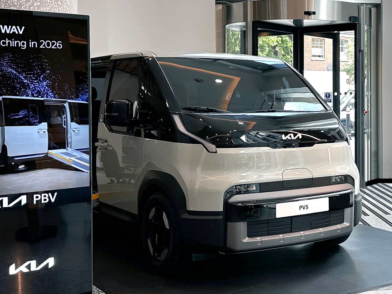 INTRODUCING KIA PV5 WAV: A NEW ERA OF WHEELCHAIR ACCESSIBLE ELECTRIC VEHICLES
