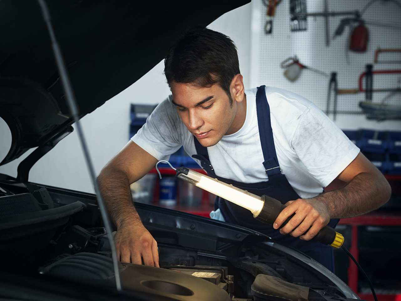 Ford Shock Absorber Replacement