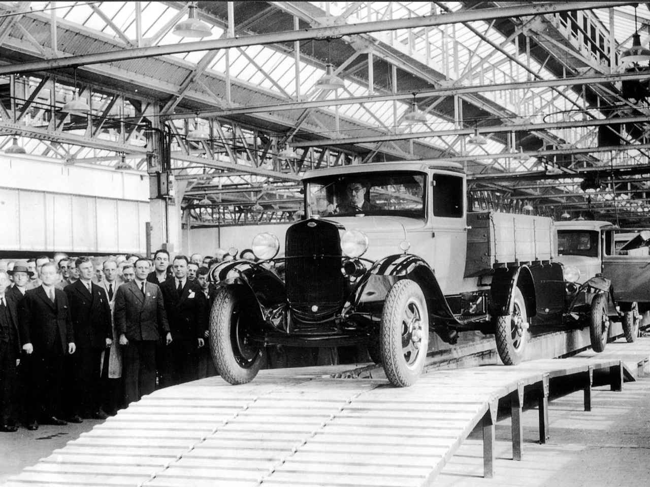 FORD DAGENHAM CELEBRATES 90 YEARS AS LONDON’S LARGEST MANUFACTURING LOCATION LOOKS TO THE FUTURE