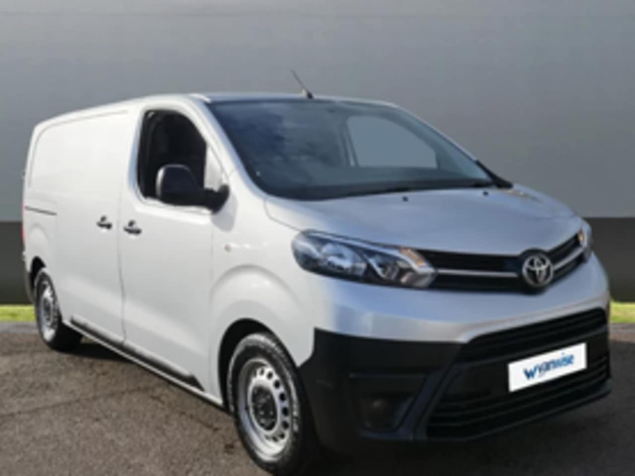 Toyota PROACE van review