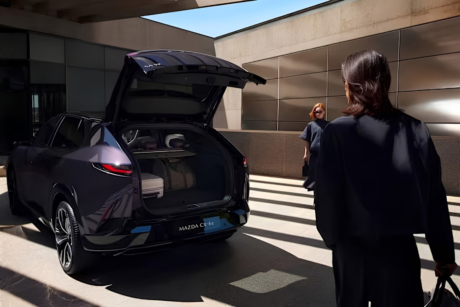Mazda CX-6e exterior detail