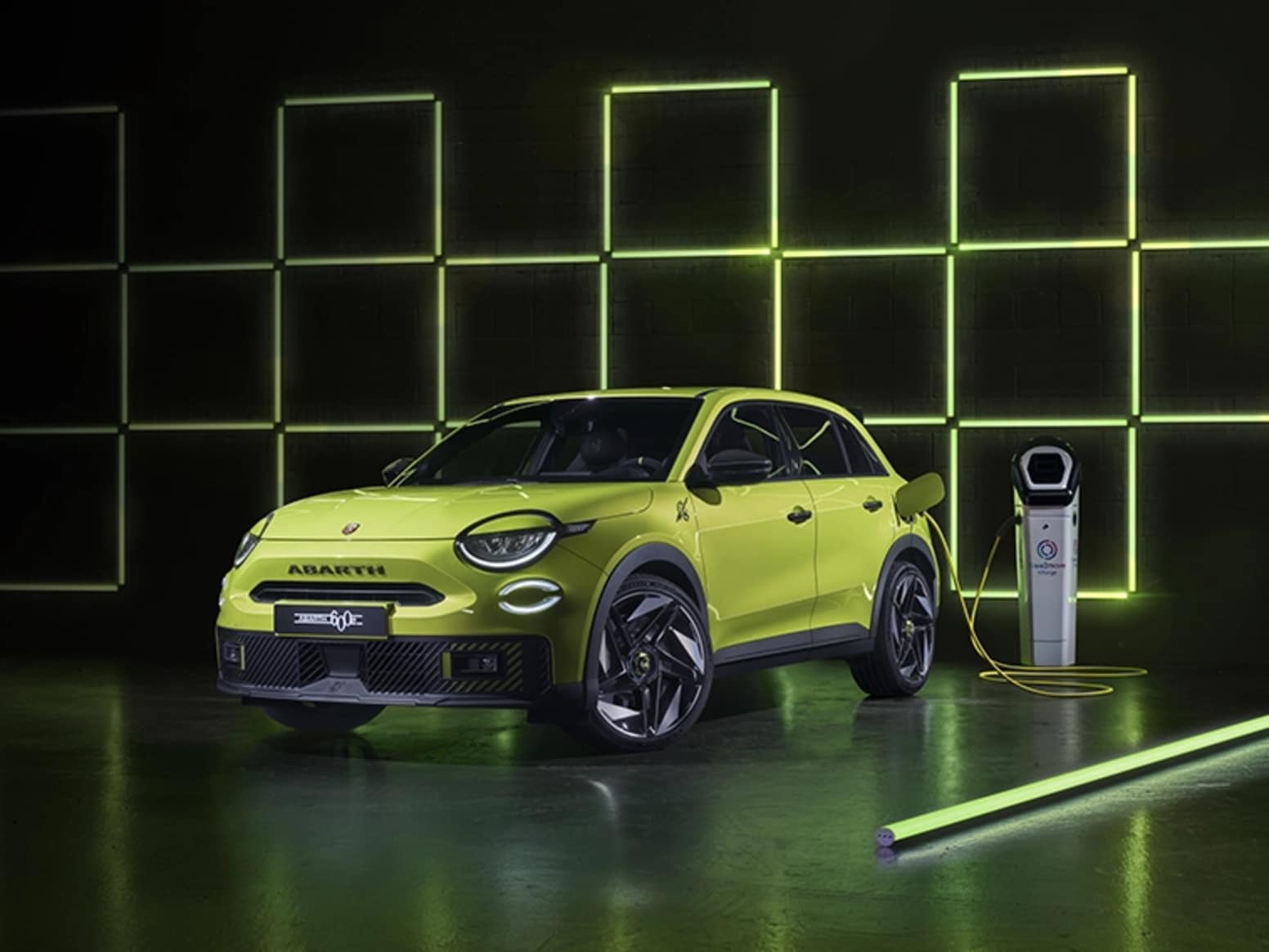 Abarth 600e Charging point