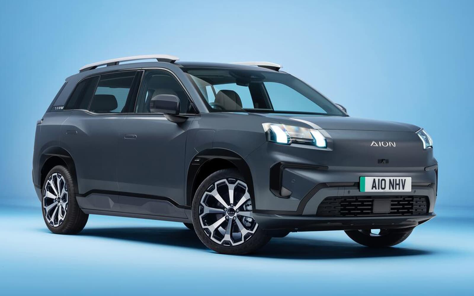 AION V electric SUV in a studio