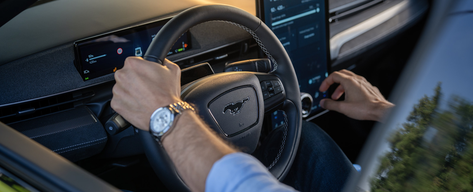 فورد موستانج ماك إي 2025