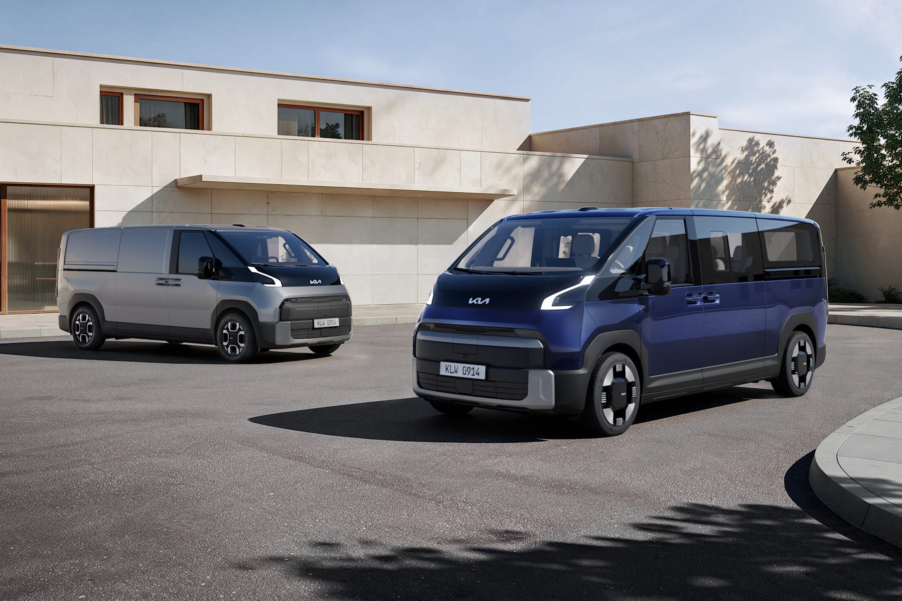 Kia PV7 passenger and cargo electric van