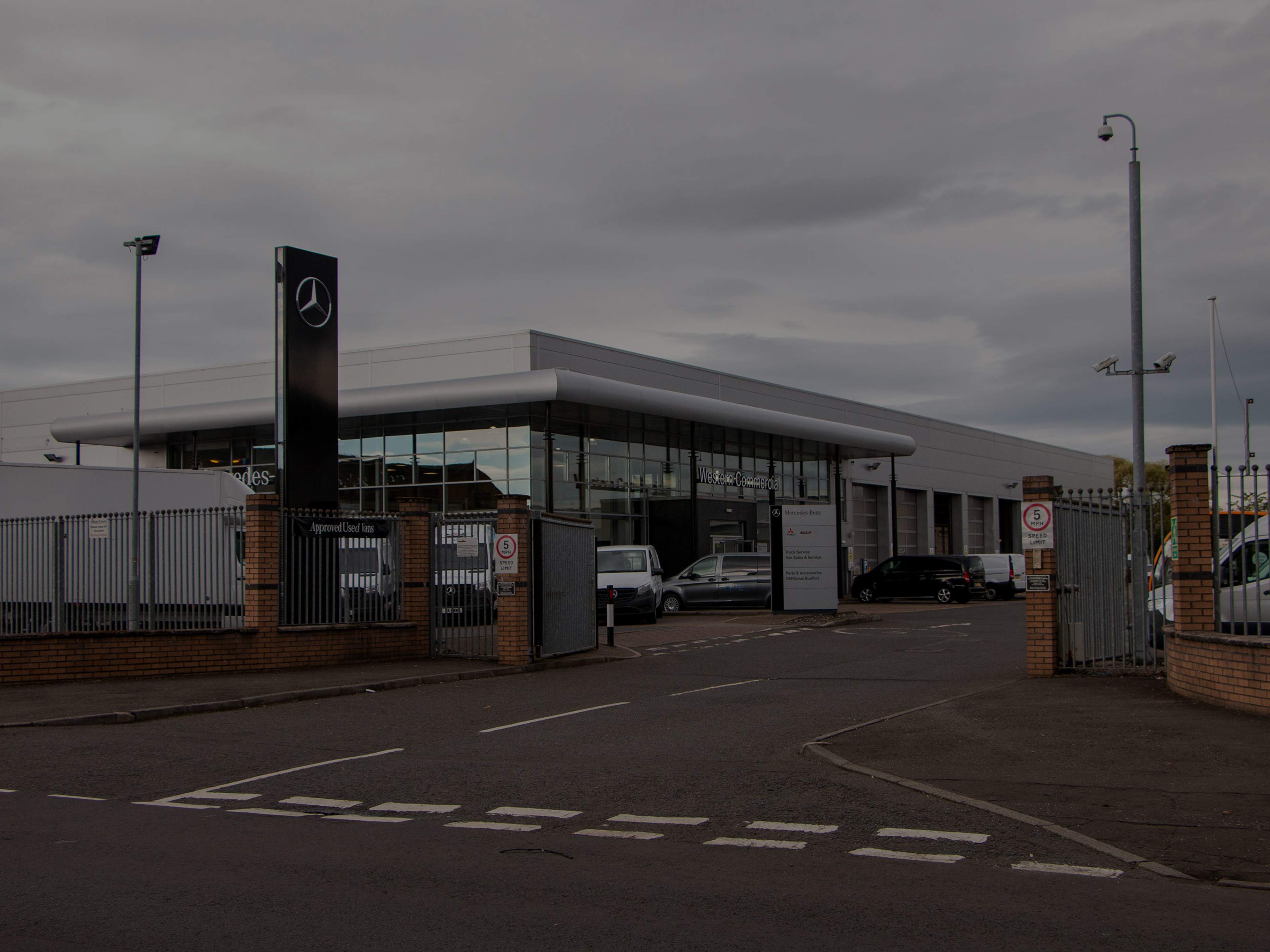 Van dealers glasgow clearance